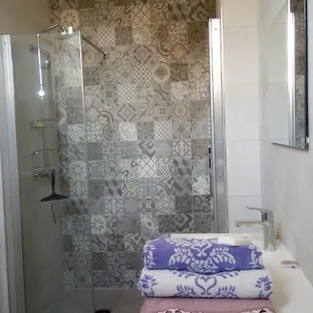 Bed & Breakfast Palais De Luppe, D'hotes