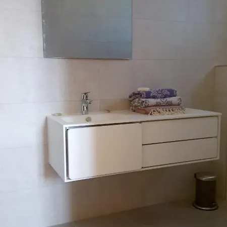 Bed & Breakfast Palais De Luppe, D'hotes Arles